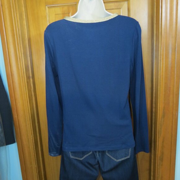 Chico's Navy T-Shirt Gold Neckline Long Sleeve Size 0 - Picture 5 of 6